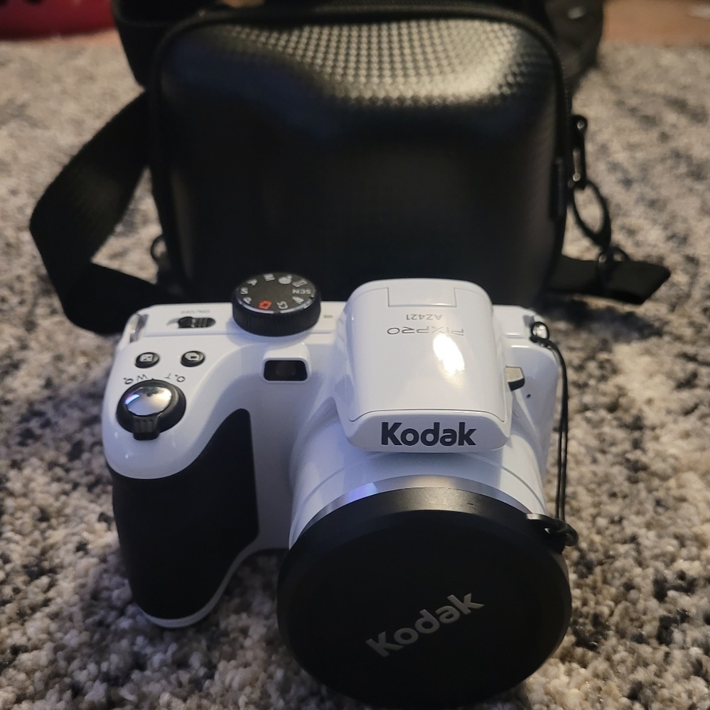 Kodak pixpro AZ421